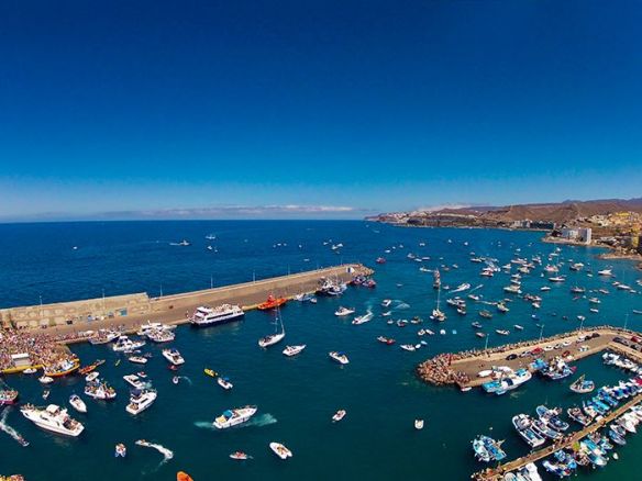 Boat procession (2013, photo courtesy of Gran Canaria Info)