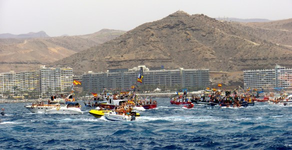 Shipping St Carmen to Mogan (with a totally-no-obvious plug for Per's hotel in the background, 2012)